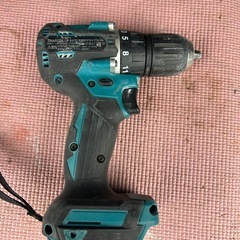 マキタV18充電式ドリルの画像