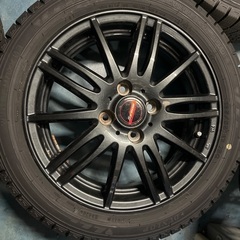 スタッドレスタイヤ　ホイール付きの画像