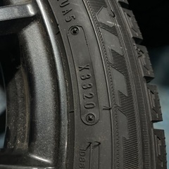 スタッドレスタイヤ　ホイール付きの画像