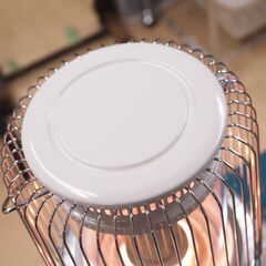 2012年製 トヨトミ ダルマストーブ 対流形石油ストーブ 配達設置対応・一ヶ月保証 ホワイト 木造7畳・コンクリート造9畳まで RB-25C-W TOYOTOMIの画像