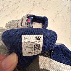 ニューバランス幼児靴の画像