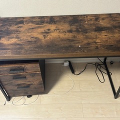 ニトリ机の画像