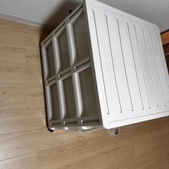 衣装ケースの画像