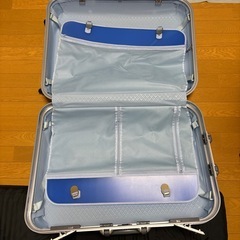 トランクの画像