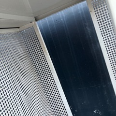 パンチングメタル製　テーブル　サイドテーブル　陳列台　什器　金属　インテリアの画像