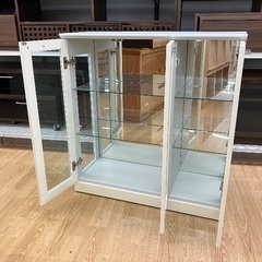 【トレファクマーケット久喜店】キュリオケース 3枚扉の画像