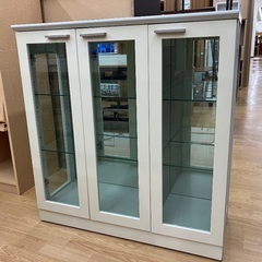 【トレファクマーケット久喜店】キュリオケース 3枚扉の画像