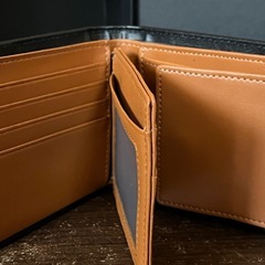 2つ折り財布の画像