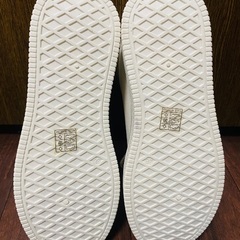 試着のみ 23.5cm スニーカーの画像