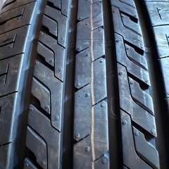 値下げR18新品タイヤの画像