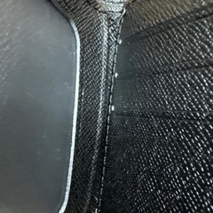 新品二つ折り財布の画像