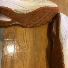 体育館シューズの画像