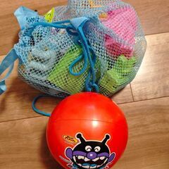 無料おもちゃ！1〜5歳おもちゃ8点の画像