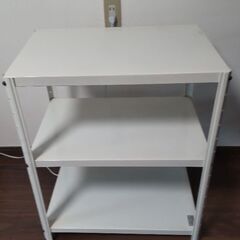 白色スチール棚　3段　重量物okの画像