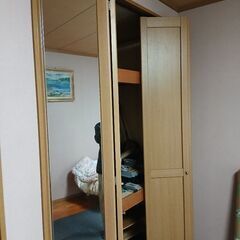クローゼット扉  大と小   鏡付きの画像