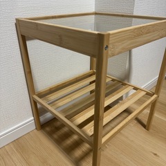 サイドテーブルの画像