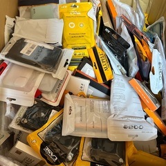 スマホ・iPhoneケース　保護フィルムなど　未使用　セットの画像