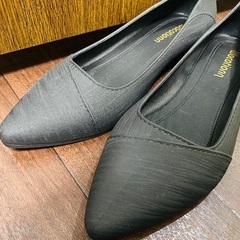 (受け渡し予定者とお話中)試着のみ 23.5cm パンプスの画像