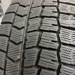 スタッドレスタイヤの画像