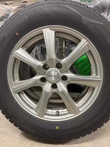 スタッドレスタイヤ