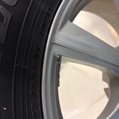スタッドレスタイヤの画像