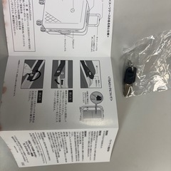 新品未使用　一部傷ありベンツきゃキャリーケースの画像