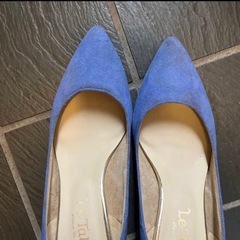 Le Talon スウェード生地パンプス
の画像