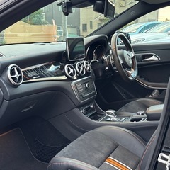 メルセデスベンツ　cla45 4matic オレンジアートエディションの画像