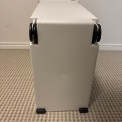 ゴミ箱の画像