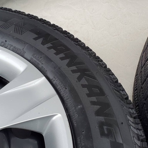 （お取引中）2023年製造バリ山❗195/65R15❗スタッドレスタイヤ❗ノア・ヴォクシー・エスクァイア