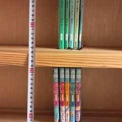 杉天然木の本棚の画像