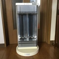 遠赤外線暖房器具（ダイキン）2020型の画像