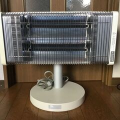 遠赤外線暖房器具（ダイキン）2020型の画像