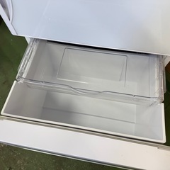 318送料設置無料  日立　自動製氷機能付き大型冷蔵庫　375L  3ドア　洗濯機の画像