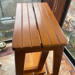 木製家具　椅子　収納できる　踏み台の画像
