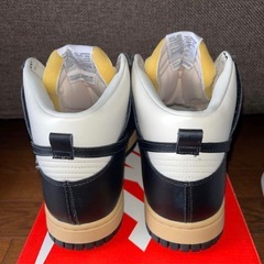 NIKE WMNS DUNK HIGH SE ダンク ハイ新品の画像