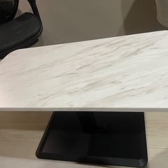 昇降テーブル
の画像