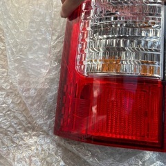 64エブリーワゴン　テールレンズ　傷ありの画像