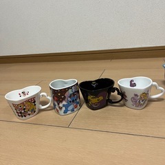 ディズニーマグカップとミルク入れ6個セットの画像