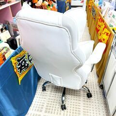 SKYE ゲーミングチェア ホワイト 椅子 昇降の画像