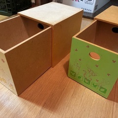 プーさん　小物入れ　木製収納家具の画像