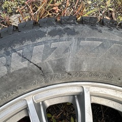 INVERNOアルミ スタッドレス4本セット 冬タイヤ 225/65R17 の画像