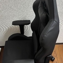 ゲーミングチェア　AK Racingの画像