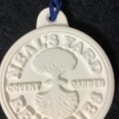 ニールズヤード　アロマチャームの画像