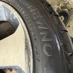 スズキ純正ホイルタイヤの画像