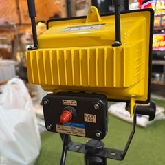 EARTH MAN スタンド付作業用 ハロゲン投光器 シングルシステムの画像