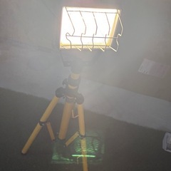 EARTH MAN スタンド付作業用 ハロゲン投光器 シングルシステムの画像