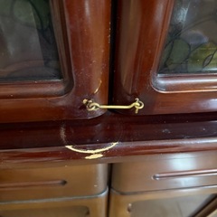 アンティークステンドグラス　食器棚の画像