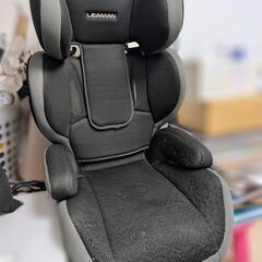 【現地支払もOK】チャイルドシート　15kg〜25kg　背もたれ取り外しOKの画像