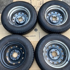 軽四スタッドレス145/80 R12 74Qの画像